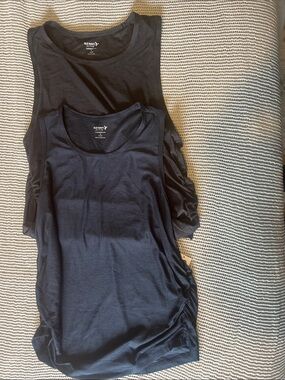 Old Navy Athletic Ruched Women's Tank Tops - Black and Navy